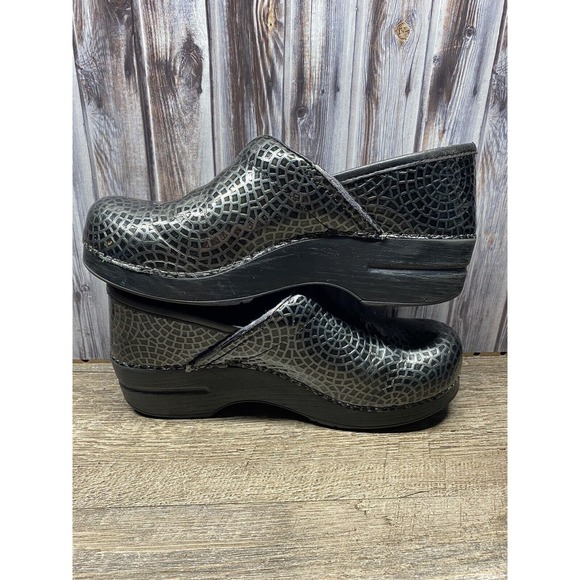 Dansko Women's Size 39 Black Silver Patent Slip On Nurse Clogs Shoes /Used - Picture 3 of 4